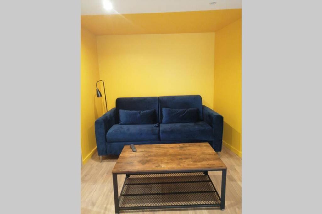 Charmant Appartement Avec Terrasse Pont-de-lʼIsère المظهر الخارجي الصورة